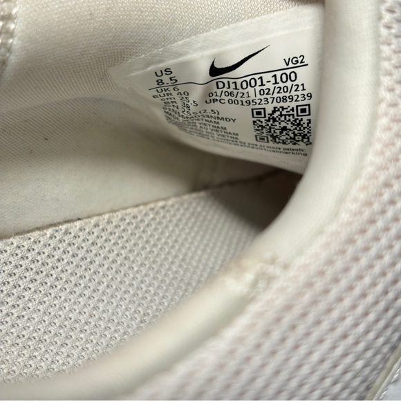 Nike Ad Comfort Slip-On Sneakers in White Size 8.5 DJ1001-001 Shoes - Picture 6 of 7